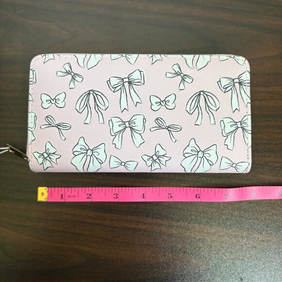 Blush Crush Vegan Bow Pink and White Wallet NWT - Picture 4 of 5
